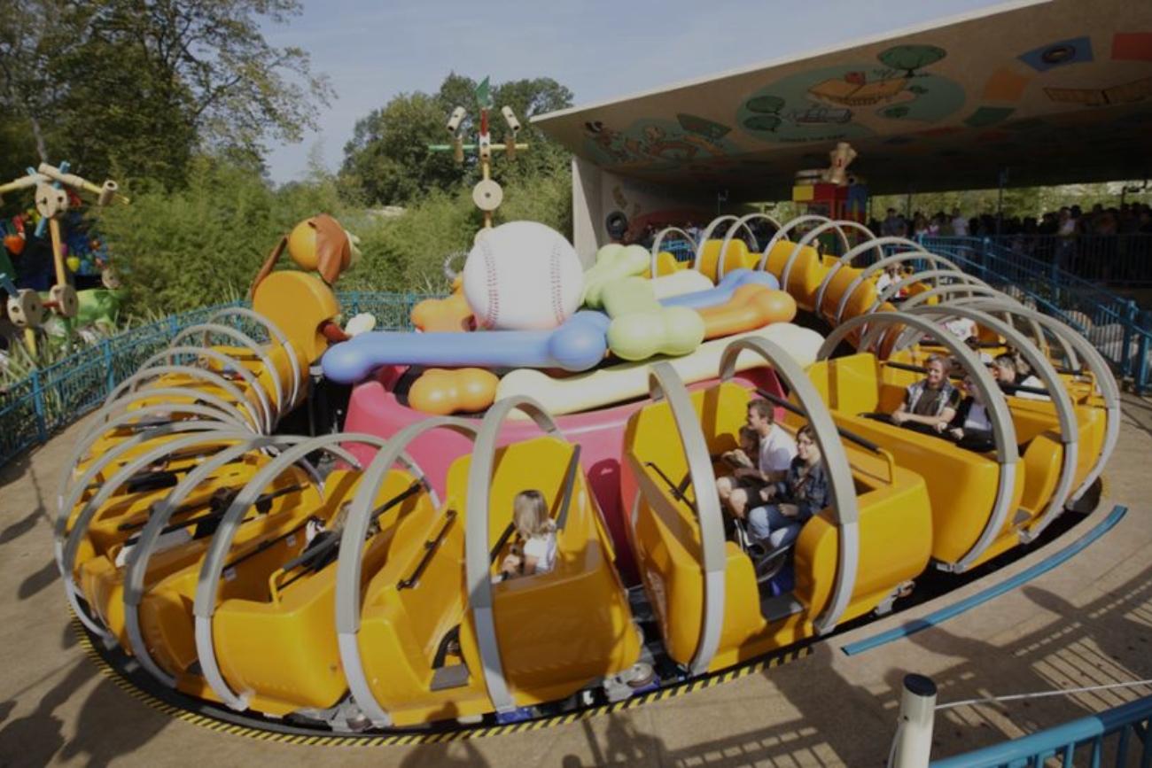 Slinky Dog Zigzag Spin