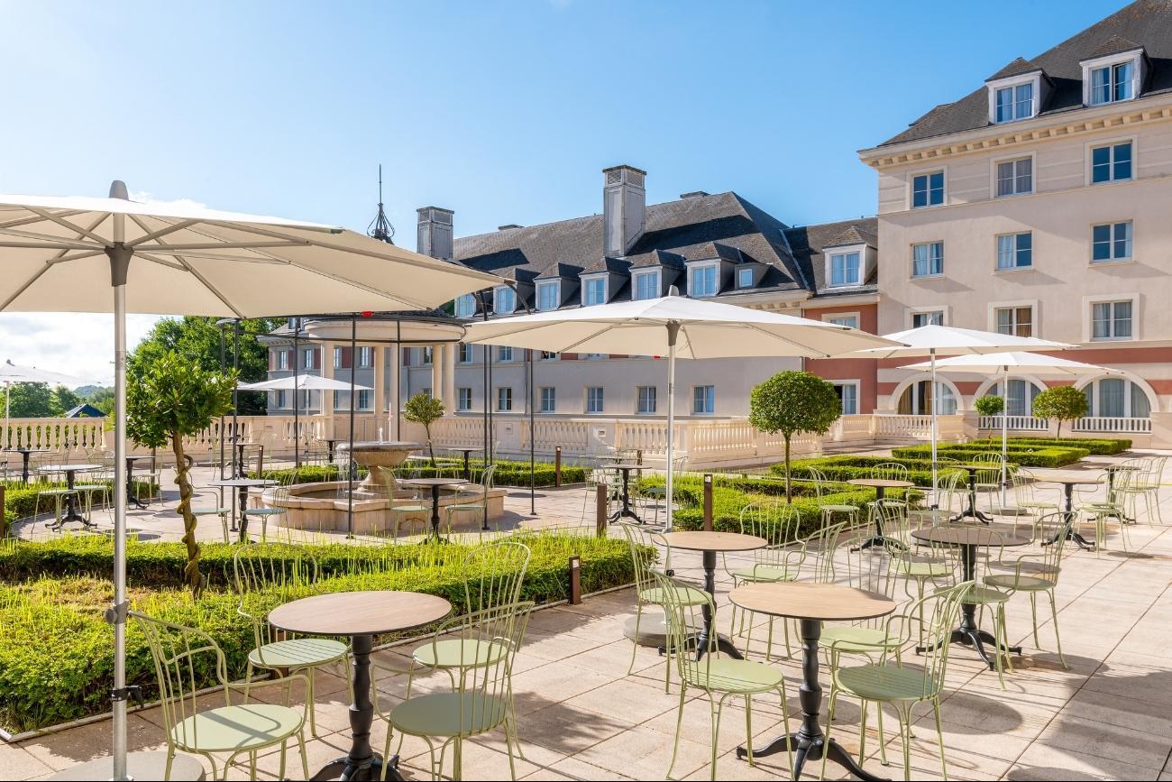 Terrasse des Dream Castle Hotel