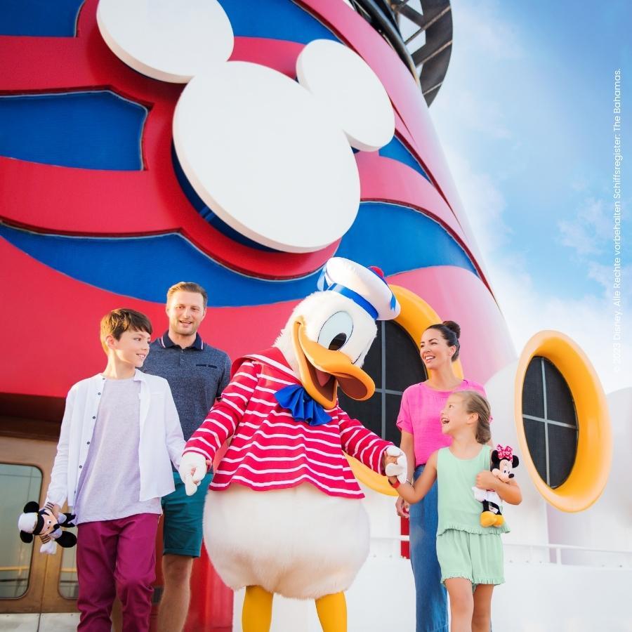 Disney Figuren aan boord Disney Cruise Line