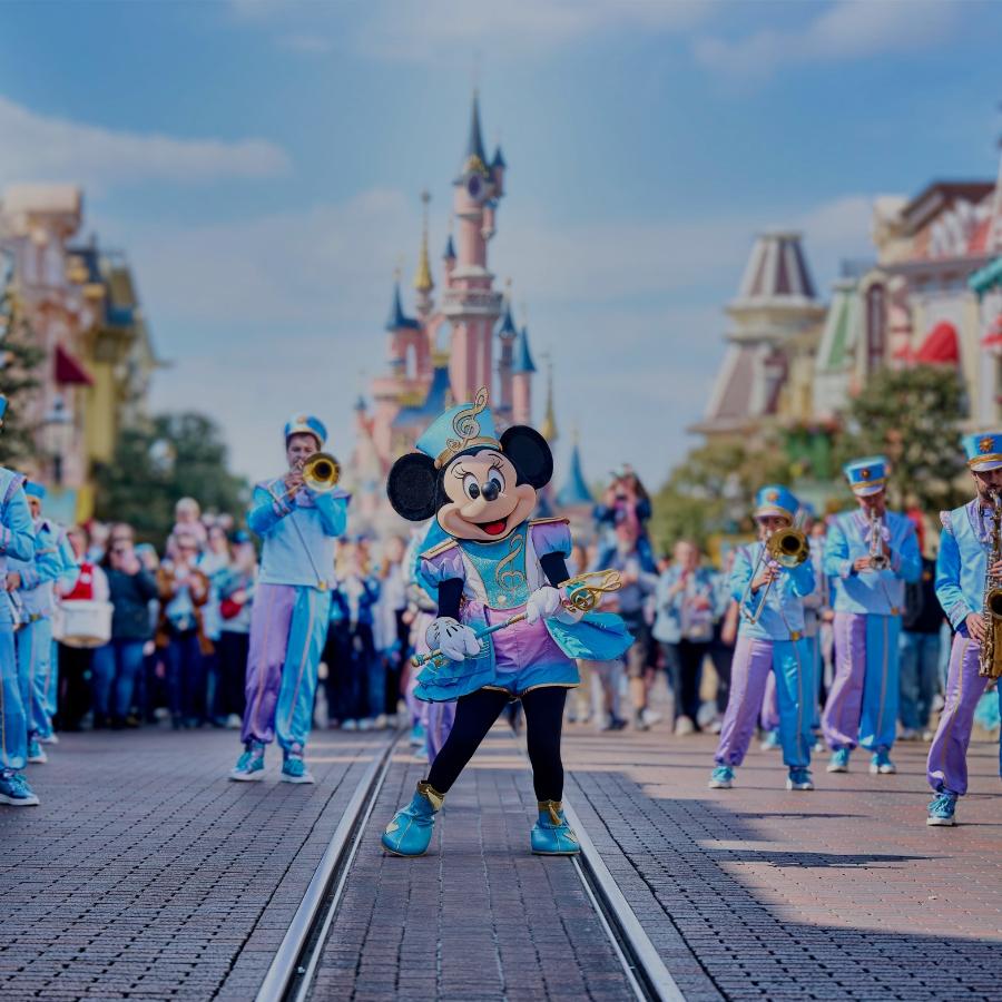 Busreizen Disneyland met C&O Travel