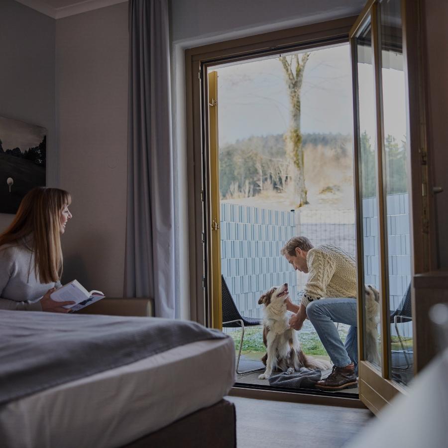 Doppelzimmer Hundefreunde Terrasse